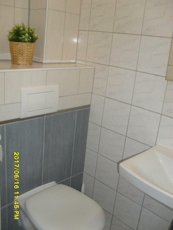 Hotel Fortuna Senec Buitenkant foto